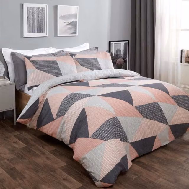 Dreamscene Pink Textured Geometric Reversible Duvet Cover Set with Pillowcases, W: 140 cm, H: 200 cm
