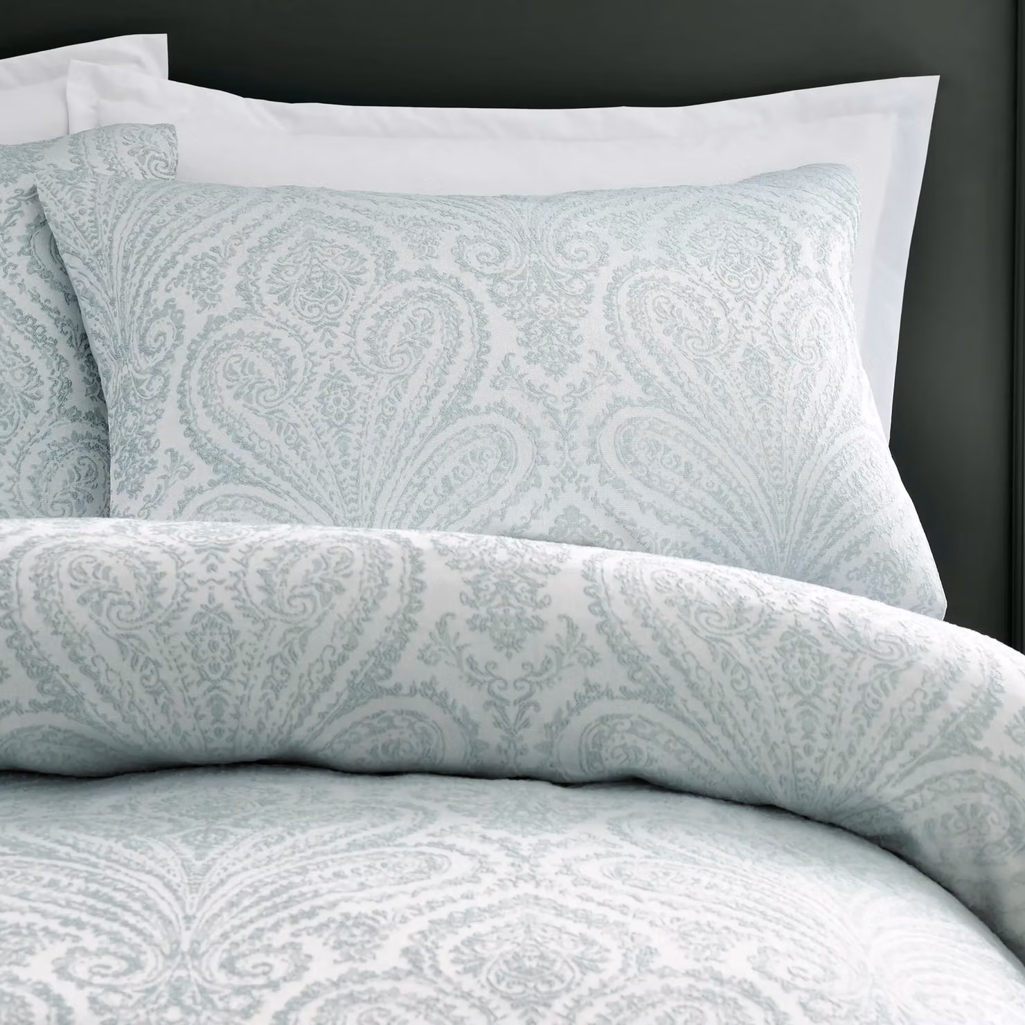 Portfolio Home Montpellier Green Floral Jacquard Reversible Duvet Cover and Pillowcase Set, W/D/H: 200 x 200 cm and 50 x 75 cm – 2