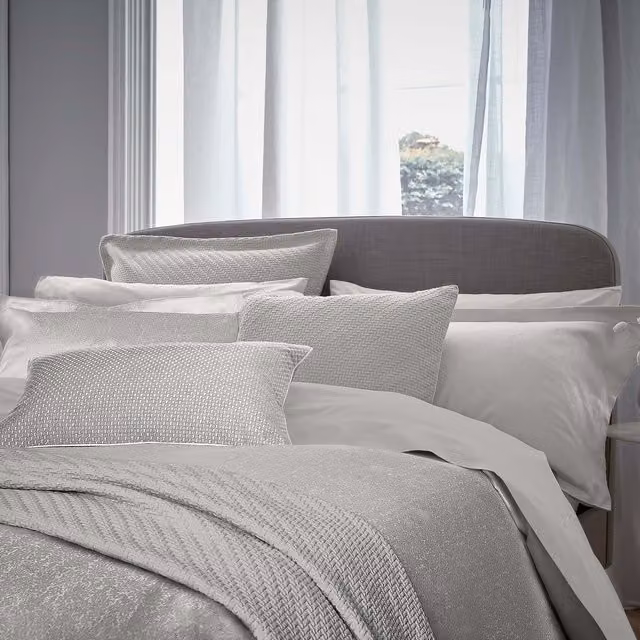 Bedeck of Belfast Tahra Super Kingsize Reversible Jacquard Duvet Cover in Silver Combed Cotton