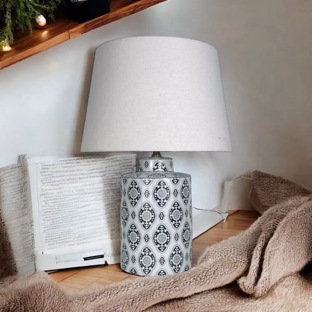 Minster Traditional Ceramic Table Lamp and Shade in White, W/D/H: 20 x 20 x 43 cm – 2