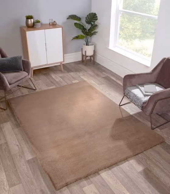 The Linen Consultancy Beige Faux Fur Luxury Rug W: 60 cm, D: 100 cm