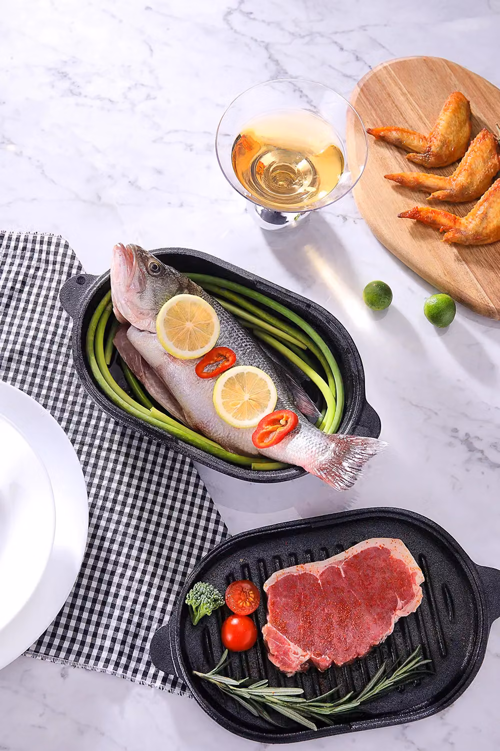 Living and Home 2-Piece Black Uncoated Cast Iron Cookware Set Including Oval Baking Pan and Frying Pan – 3