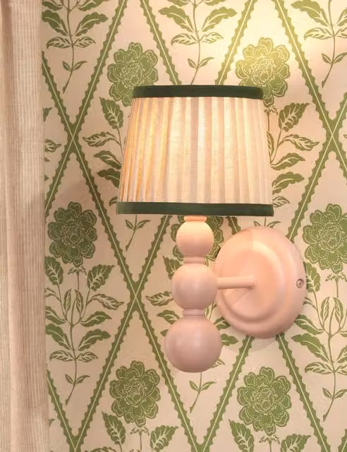Joules Harewood Wall Light in Beige and Wood