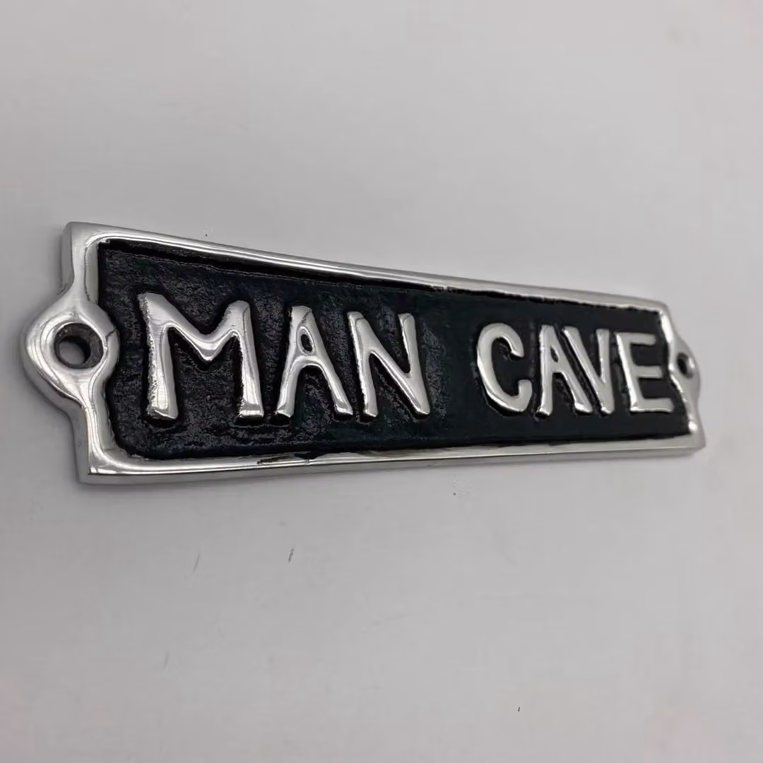 Minster Man Cave Wall Plaque in Black Metal, W: 22 cm, H: 6 cm – 3