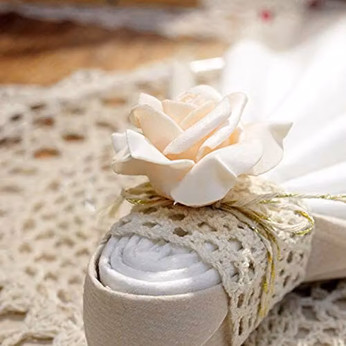 Générique Set of 12 White Paper Roses – 2