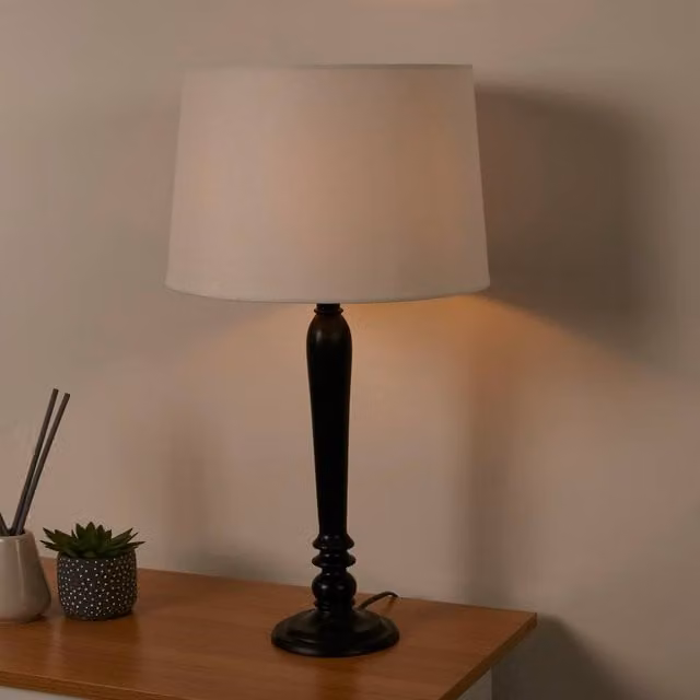 Lighting Collection Black Spindle Table Lamp with Ivory Linen Shade – 1