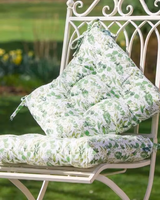 Dibor Set of 2 Green Leaf Print Cotton Outdoor Garden Chair Seat Pad Cushions, W: 40 cm, D: 40 cm, H: 40 cm