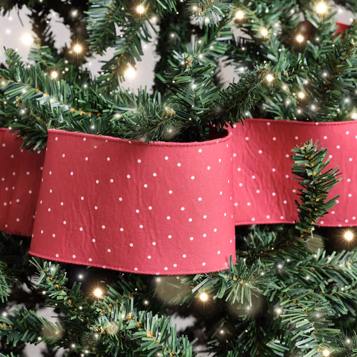 Melody Maison Red and White Polka Dot Geometric Fabric Christmas Tree Ribbon, 270 cm – 3