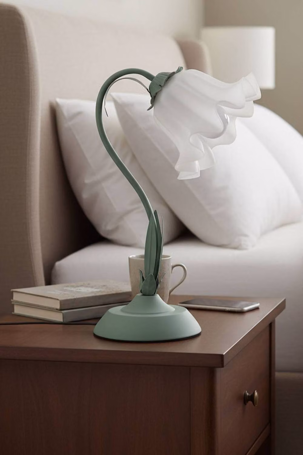 Living and Home Art Nouveau Green Flower LED Table Lamp with Glass and Metal Details – 2