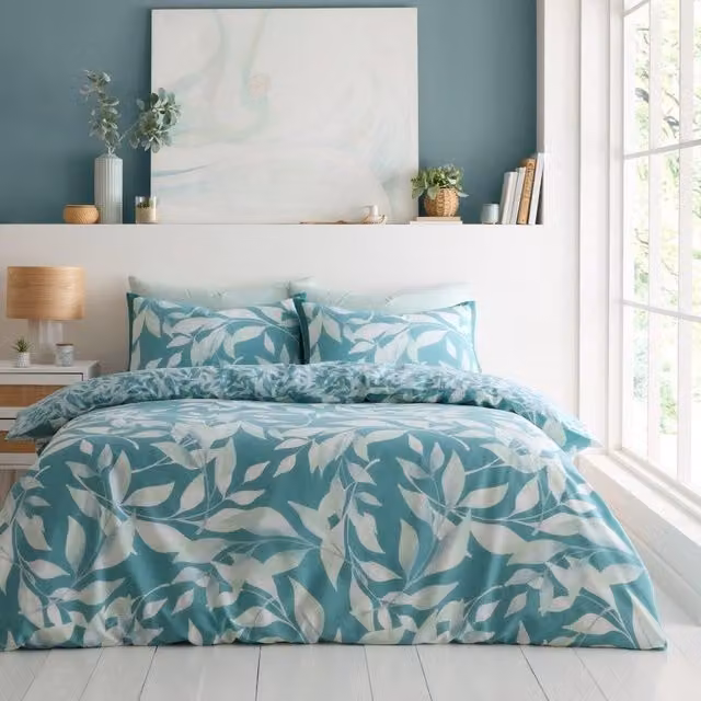 GAVENO CAVAILIA Leaf Pattern 3 Piece Polycotton Duvet Cover Set in Petrol Blue and Green, W/D/H: 230 x 220 x 50 x 75 cm