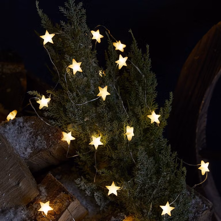Lights4fun Outdoor Star Battery Fairy Lights with 50 Warm White Micro LEDs and Timer, Silver and White