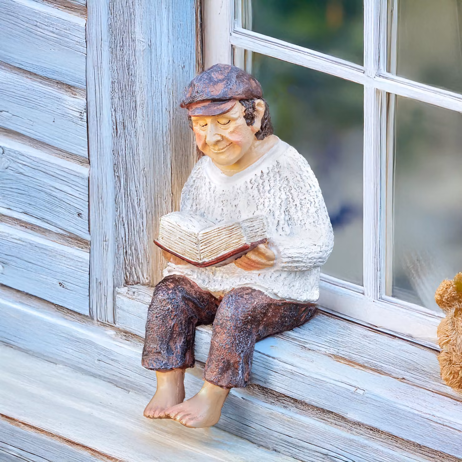 Marco Paul Sitting Grandparent Multicolour Polyresin Garden Ornaments – 3