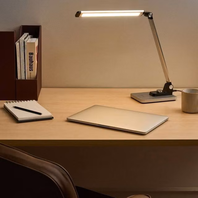 Wyld and Coco Silver Aluminium LED Desk Lamp with Wireless Charger, Dimmable and Adjustable Colour Temperatures
