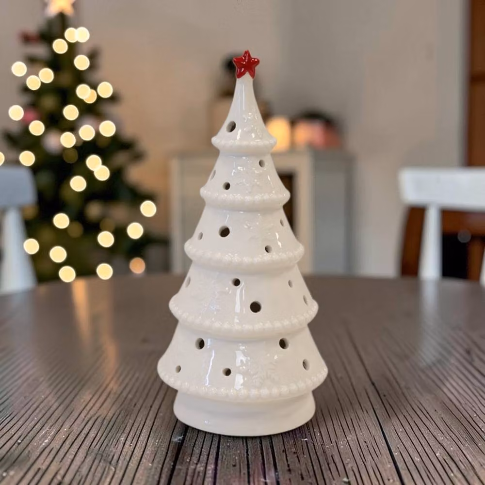 Four Candle White LED Winter Wonderland Tabletop Tree with Star, Height: 25 cm – 2