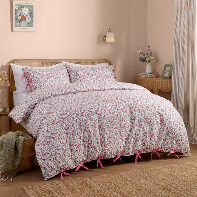 Wylder Hannah Floral 100% Cotton Duvet Cover and Pillowcase Set in Pink, W: 180 cm, H: 200 cm
