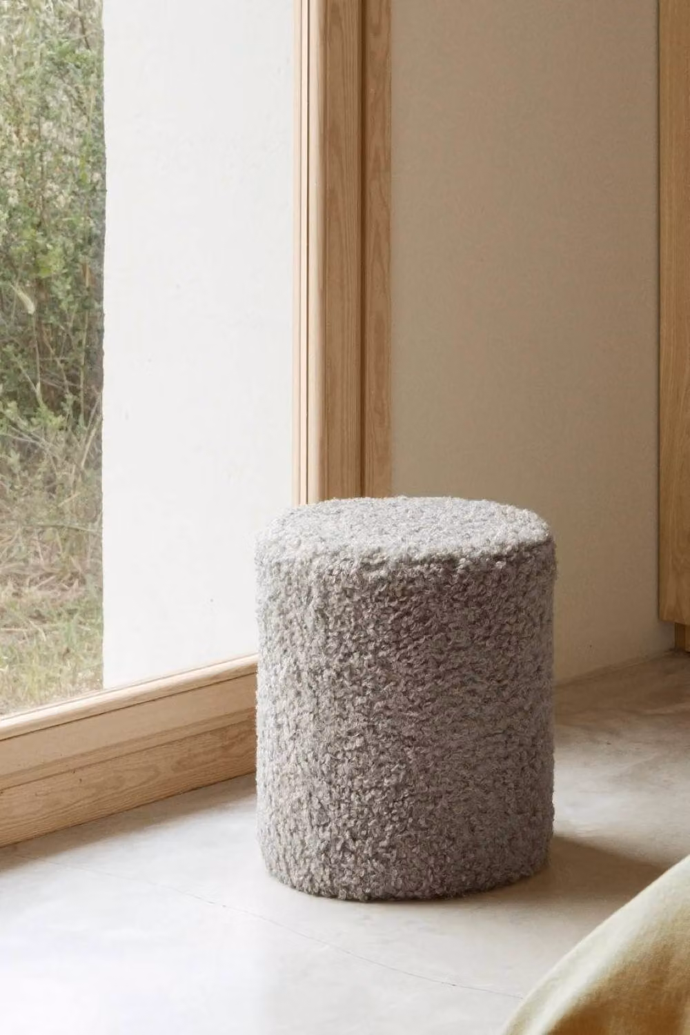 Blomus TEDDY Pouf in Sharkskin Light Grey Bouclé Fabric – 2