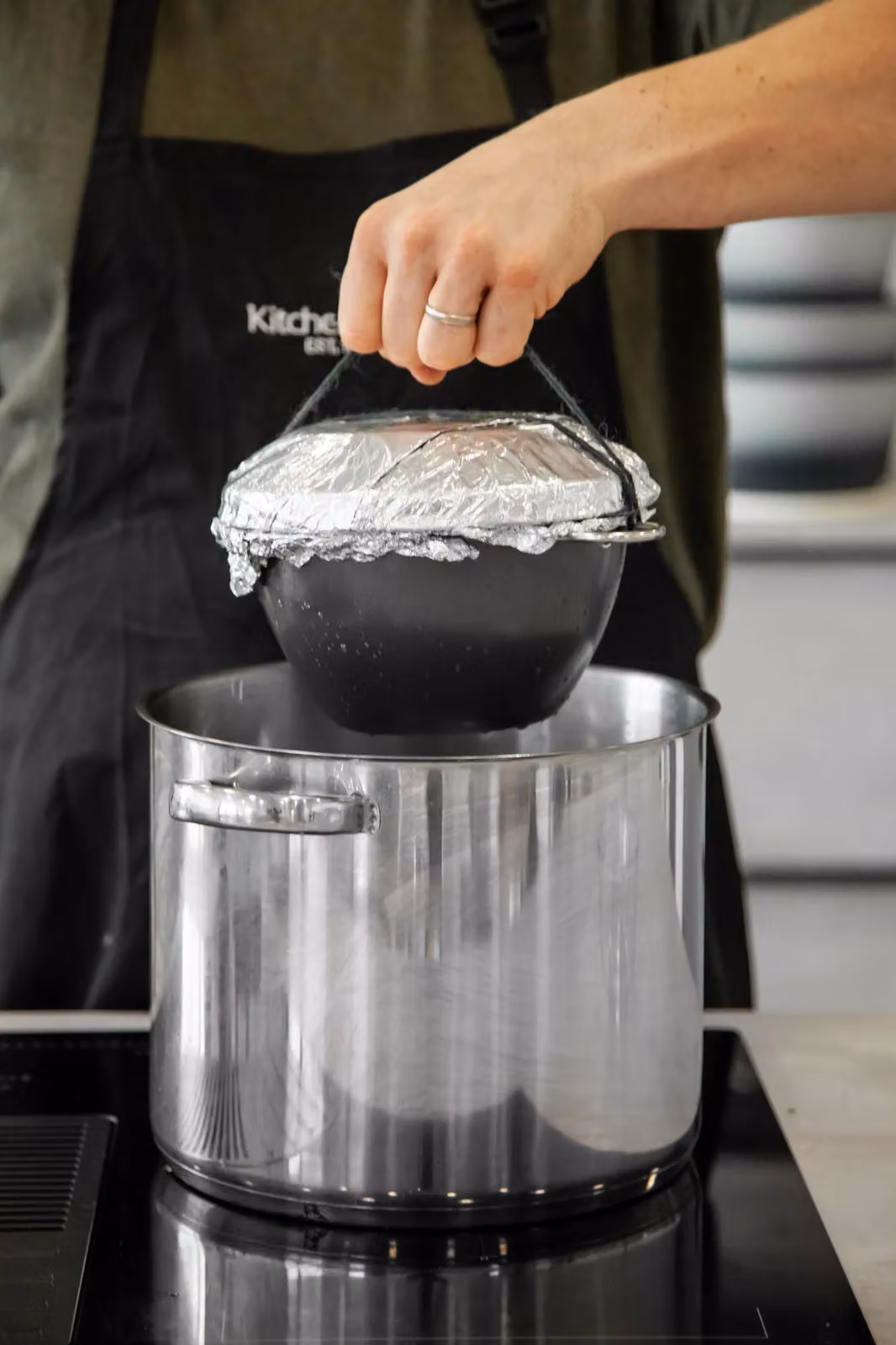 MasterClass Non-Stick Pudding Steamer, 2 Litre, Grey – 3
