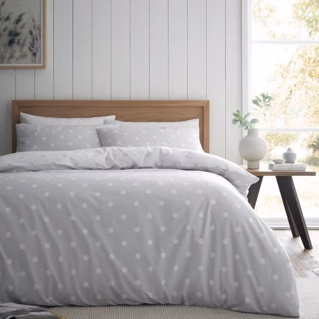 Catherine Lansfield Grey and White Polka Dot Reversible Flannelette Cotton Duvet Cover Set, W: 180 cm, H: 200 cm – 1