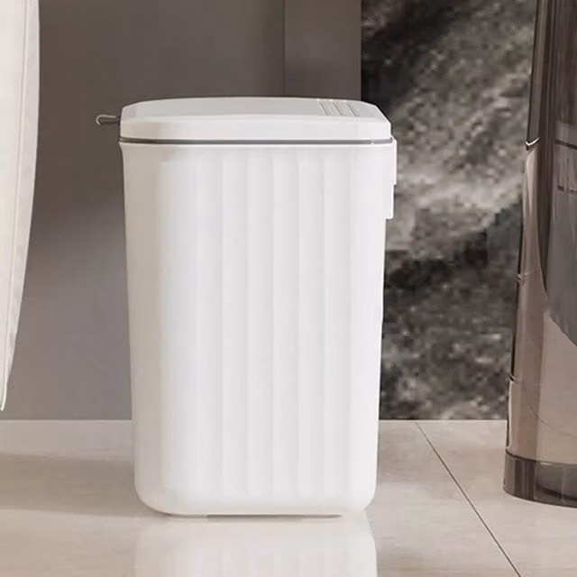 PAWNORA Wall-Mounted Hanging Kitchen Waste Bin with Flip Lid, White, 9 L