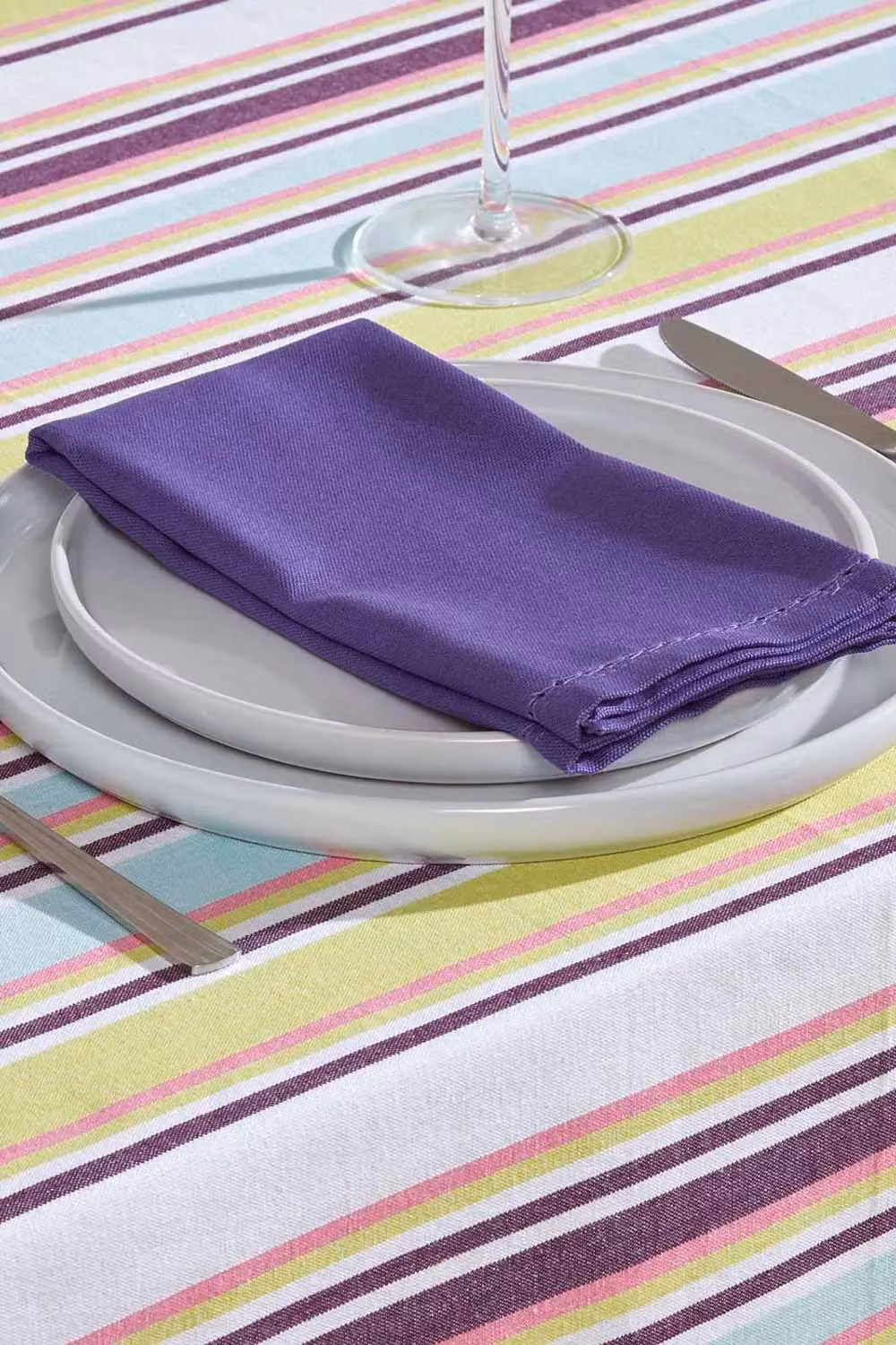Homescapes Striped Cotton Square Tablecloth in Green, Blue, White and Multicolour, W/D: 137 x 137 cm – 4