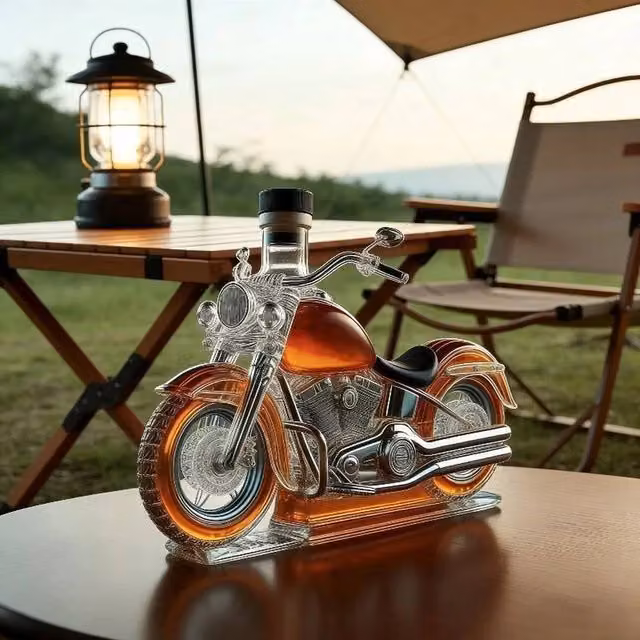 NESTLUNE Motorcycle Whiskey Decanter in Clear Glass