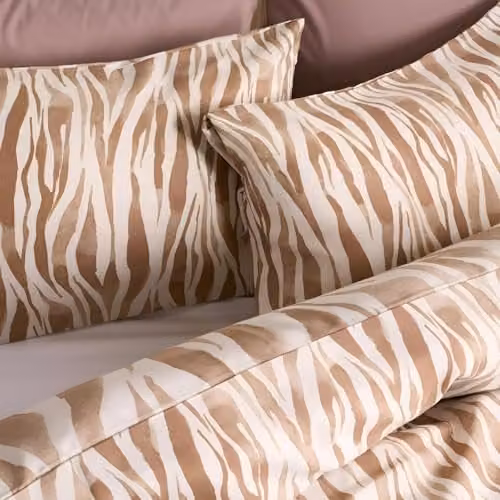 OHS Reversible Watercolour Zebra Print Microfibre Duvet Cover and Pillowcase Set, Beige/Tan, W/D/H: 200 x 200 cm – 2