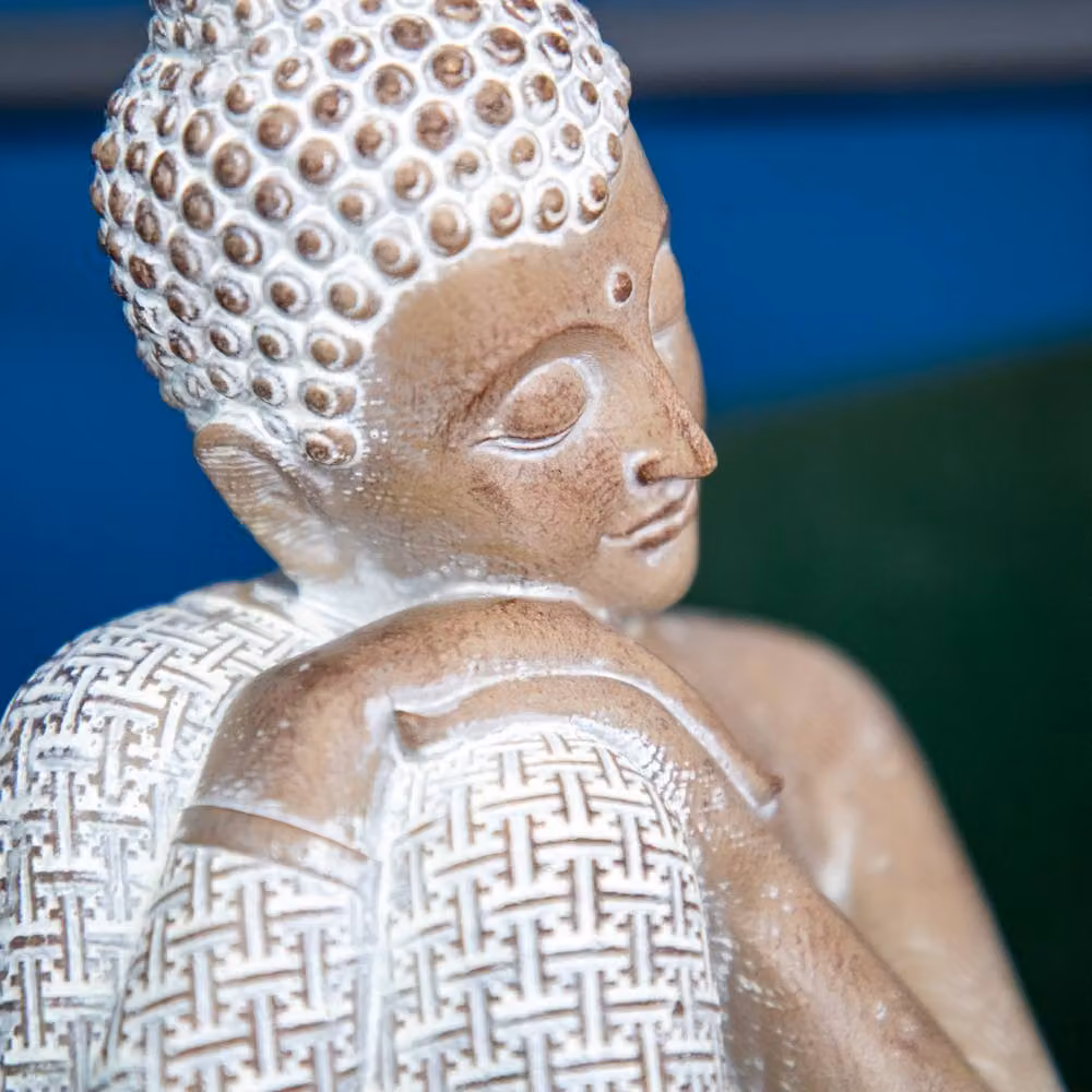 Madison & Mayfair Small Sitting Buddha Resin Ornament in Stone Grey and Beige, H: 14.0 cm, W: 18.5 cm, D: 27.0 cm – 3