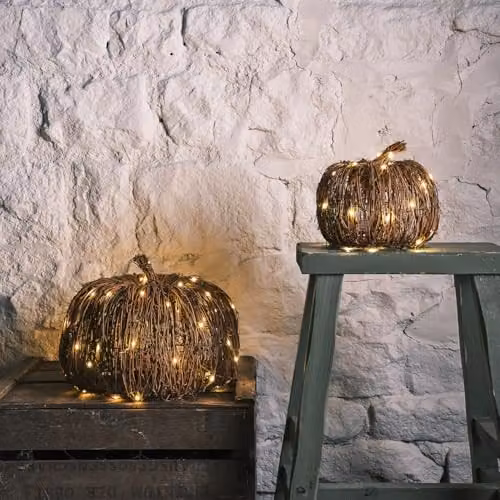 Lights4fun Set of 2 Pre-Lit Rattan Pumpkins in White and Brown for Indoor and Outdoor Decoration – 5