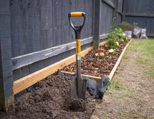 Roughneck Micro Drainage Shovel in Grey with Fibreglass Shaft and Steel Blade – 5