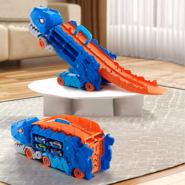 Komore Race Track Set with Blue and Orange Animals and Vehicles
