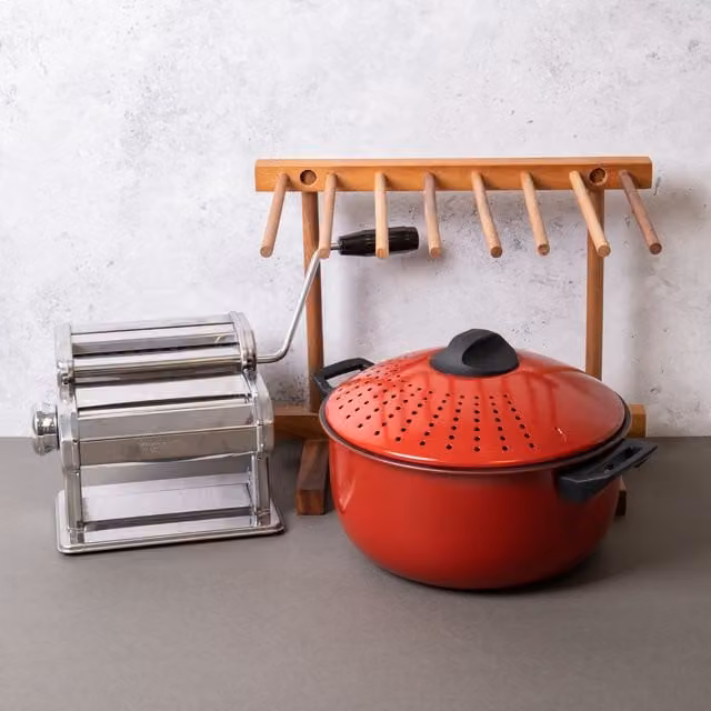 Kitchencraft 3-Piece Pasta Making Set in Silver with Pasta Machine, Double Cutter, Drying Stand and 4L Pasta Pot