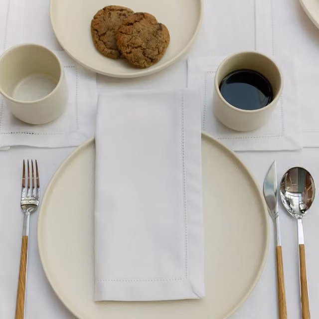 Mafra White Plain Classic 100% Cotton Tablecloth Set