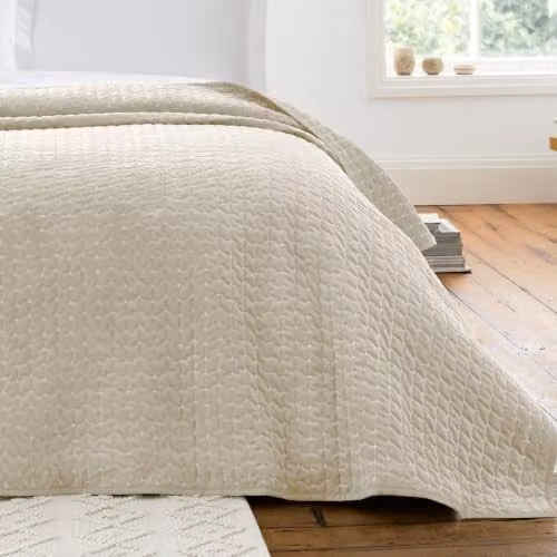 Bianca Attica Quilted Velvet Embroidered Bedspread in Beige/Sand, W: 240 cm, D: 260 cm – 1
