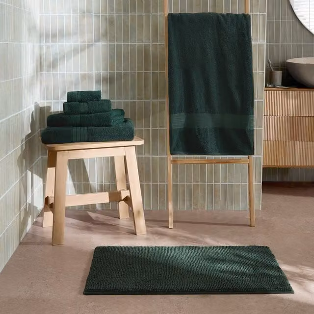 OHS 4 Pack of Fluffy 100% Cotton Terry Bath Towels in Green – 1