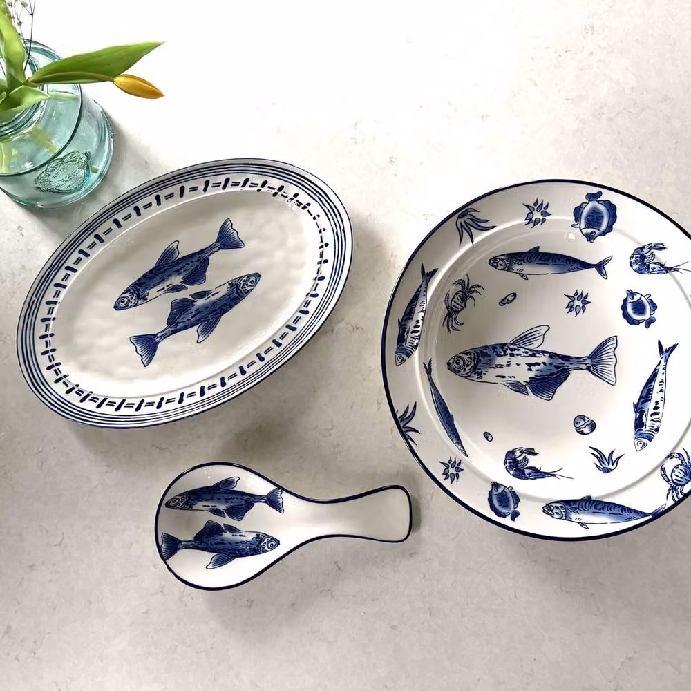 Verano Spanish Ceramics Ocean Fish Ceramic Kitchen Utensil Spoon Rest in Blue and White, L: 27 cm, H: 3 cm – 4