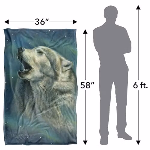 JQ Licensing Howling Wolf Aurora Super Soft Snuggle Blanket, Blue Multicolour, W: 91.44 cm, H: 147 cm – 2