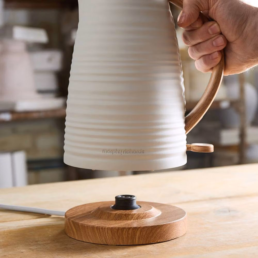 Morphy Richards White Ceramic Clay Kettle and Toaster Set – 4