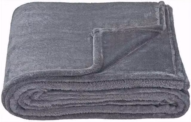 Brand Lab Fluffy Plain Fleece Blanket in Grey – 1