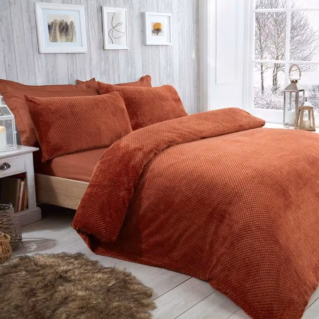 Smart Living Reversible Waffle Teddy Fleece Duvet Set in Burnt Orange, Size: Super King, W/D/H: 200 x 200 cm