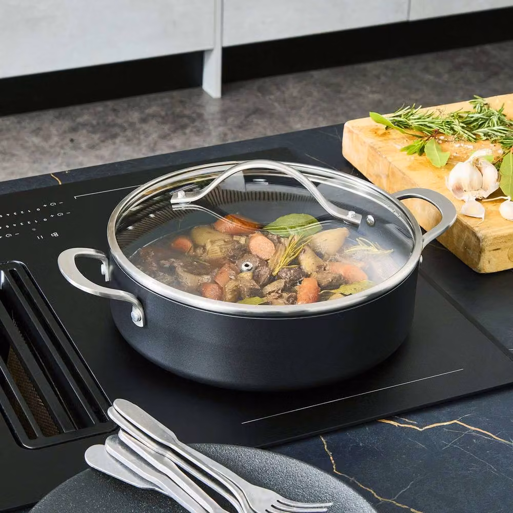 Morphy Richards Mastery 28cm Aluminium Non-Stick Shallow Casserole Dish in Black – 3