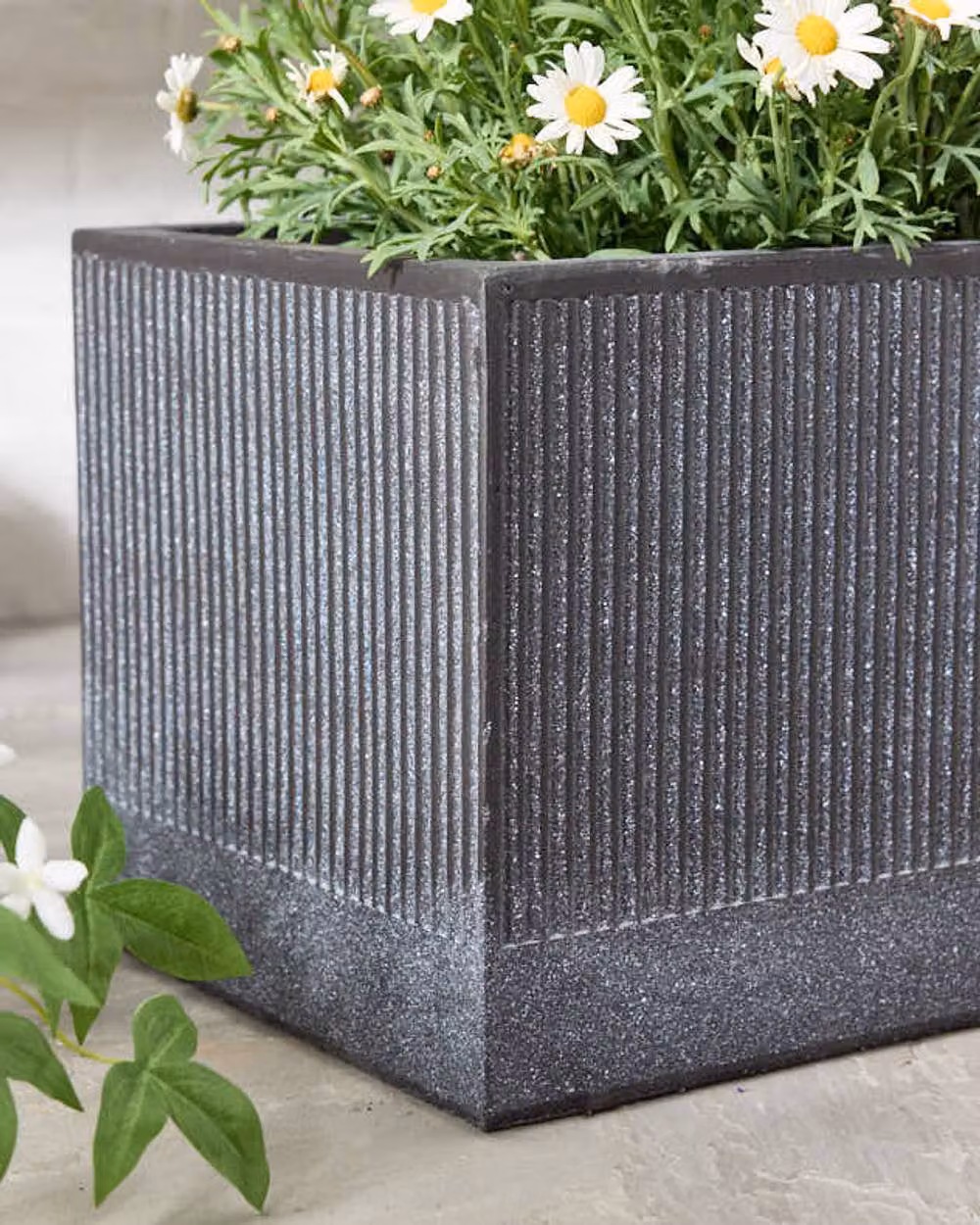 Dibor Set of 2 Charcoal Dusk Rib Fibreclay Large Outdoor Garden Planters in Black – 3