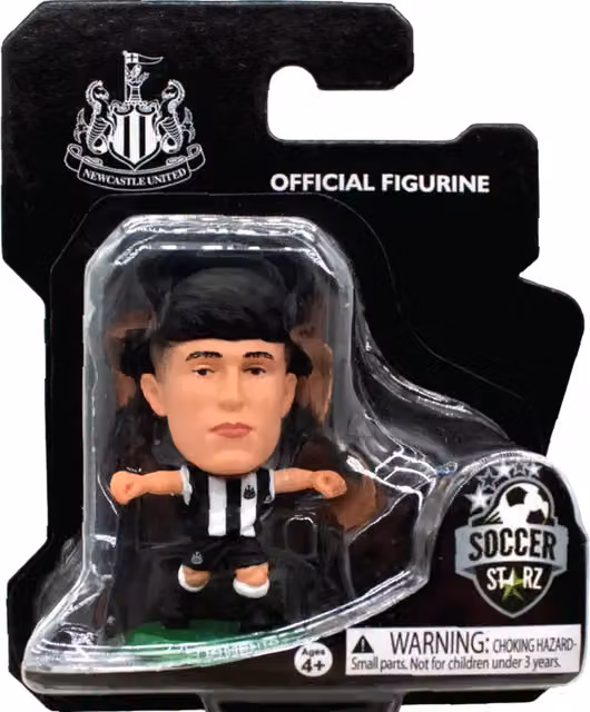 SoccerStarz Newcastle United Tino Livramento Home Kit Classic Mini Figure, Black and Multicolour, Height: 5 cm