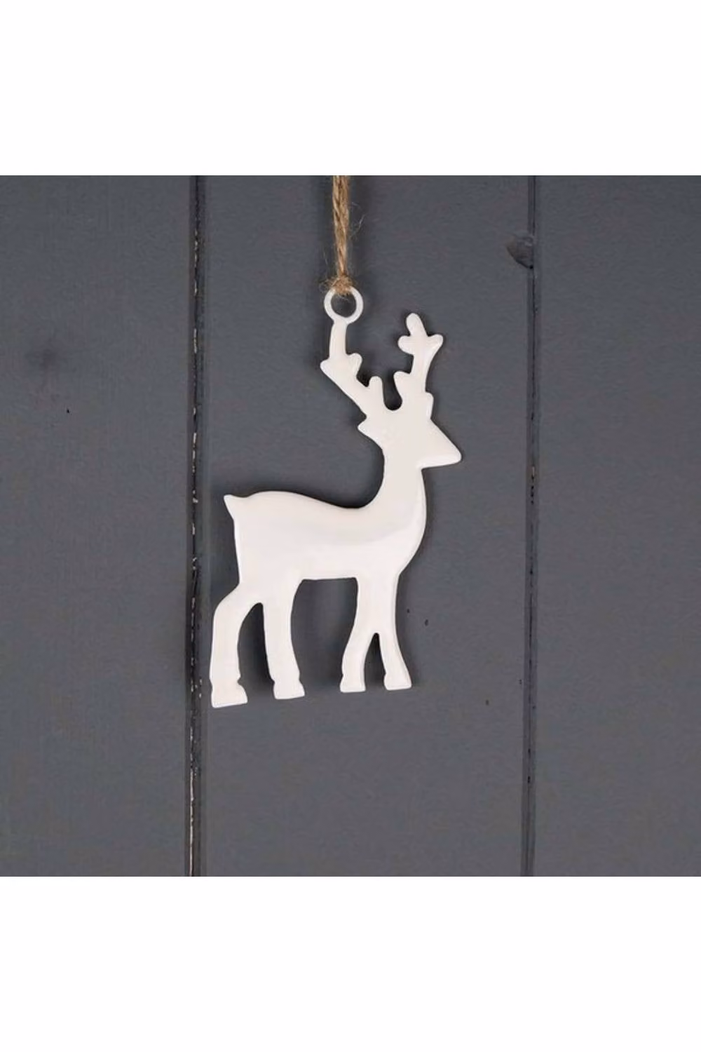 KDMD Charming Hanging Enamelled Reindeer Figure in White – 2
