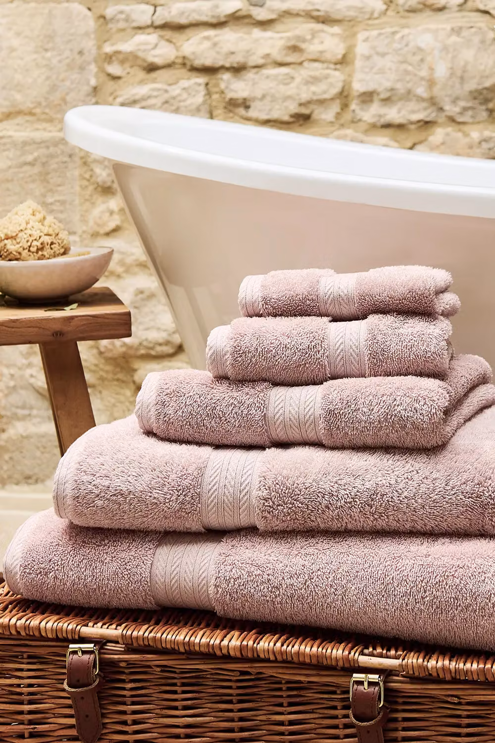 Christy Renaissance 8 Piece Egyptian Cotton Towel Bale in Pale Pink, 675GSM – 2
