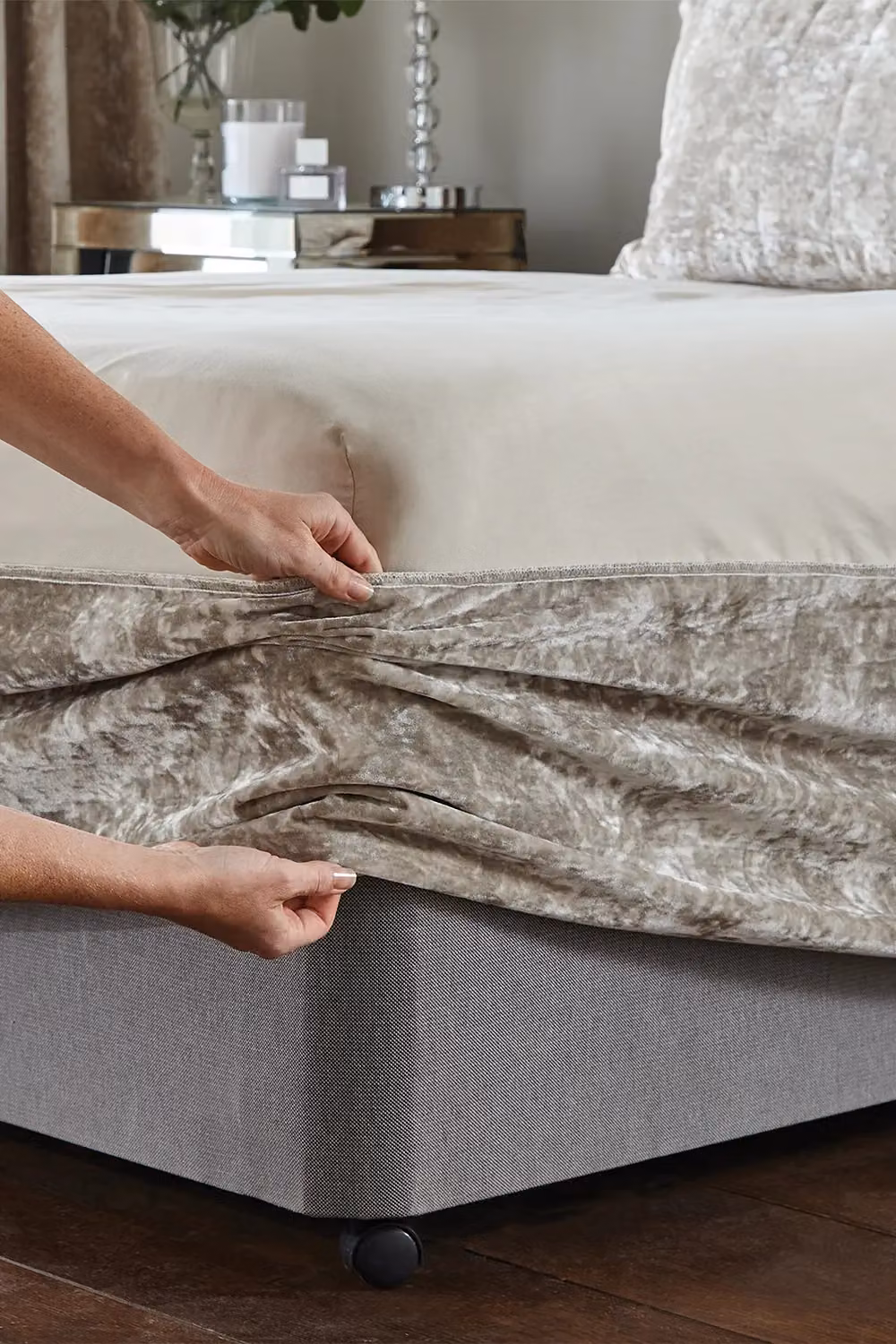 Catherine Lansfield Crushed Velvet Divan Base Wrap in Silver, Double – 2