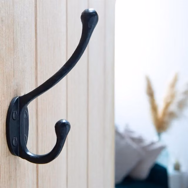 Hammer and Tongs Rounded Hat and Coat Hook, Black, Pack of 5 – 1