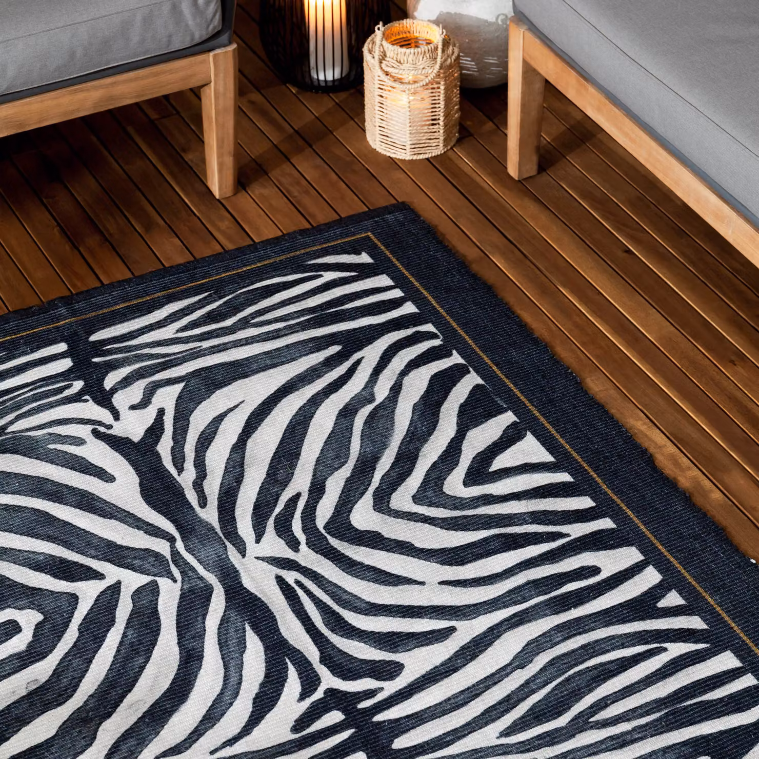 Paoletti Leopardis Zebra Printed Indoor and Outdoor Rug, Multicolour and Black, W/D/H: 120 x 170 cm – 2