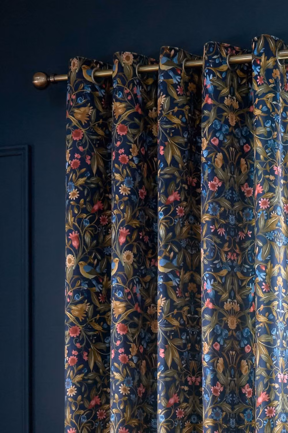 Catherine Lansfield Hedgerow Hopper Lined Eyelet Curtains in Navy Blue, Width: 168 cm, Drop: 183 cm