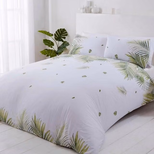 Rapport Reversible Floral Tropics Duvet Cover Set in Green and White, W/D/H: 90 x 200 cm