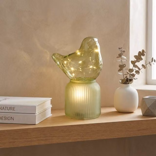 Garden Greatness Emerald Bird Table Lamp in Green, H 18.5 x W 12.5 x D 8.5 cm